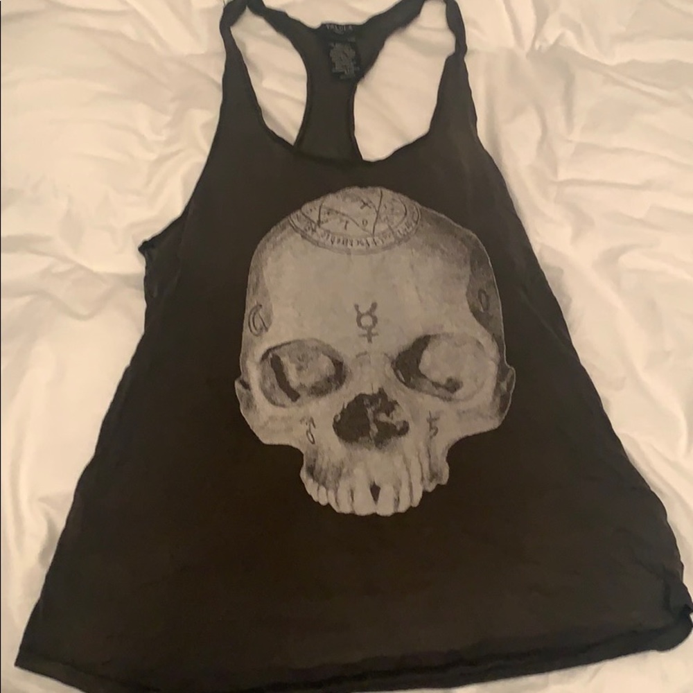 Skull tank